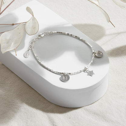 PULSERA CUADRADITA PLATA 950 INICIAL PLAQUITA