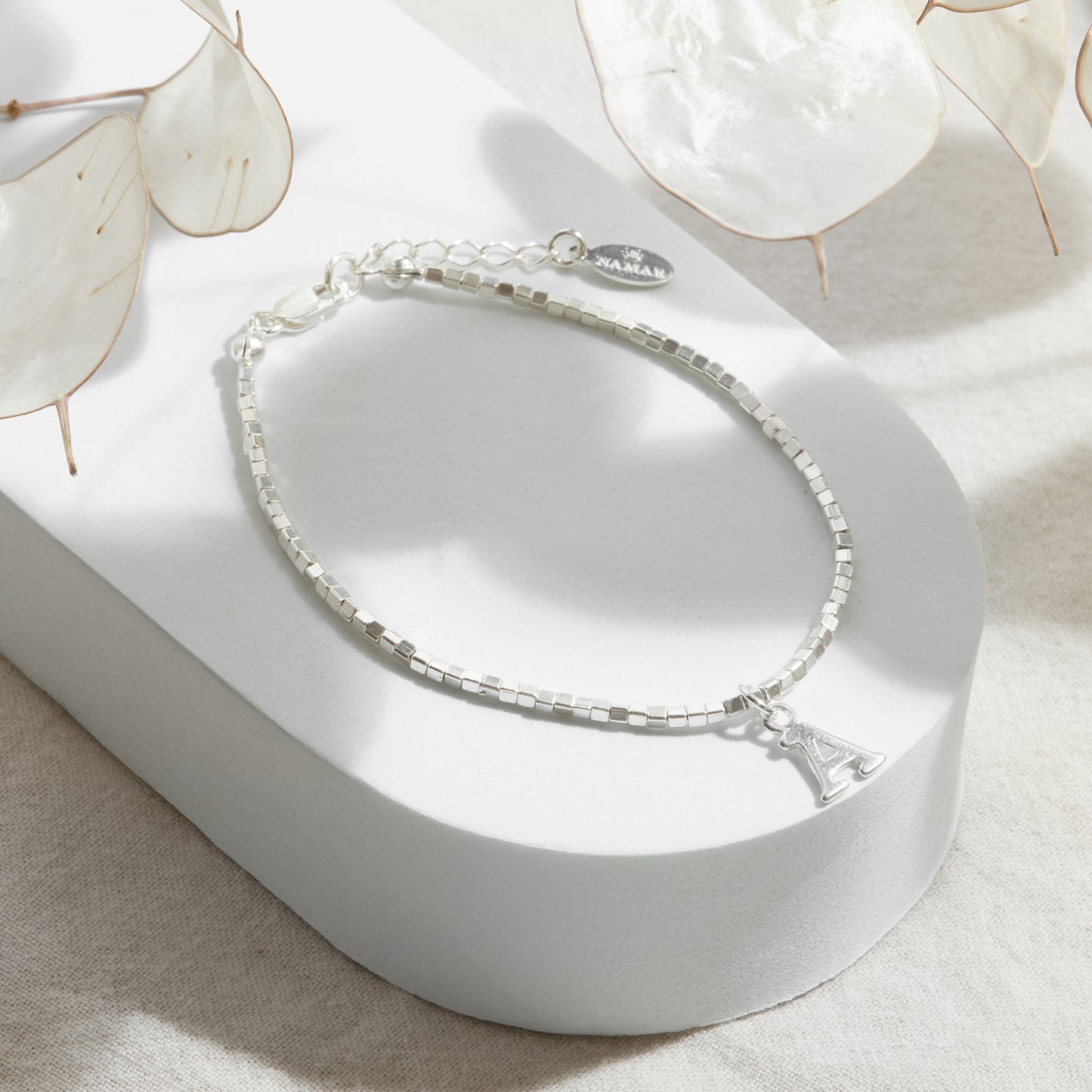 PULSERA CUADRADITA PLATA 950 INICIAL FORMA