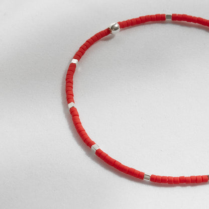 PULSERA ROJA ELASTICADA PLATA