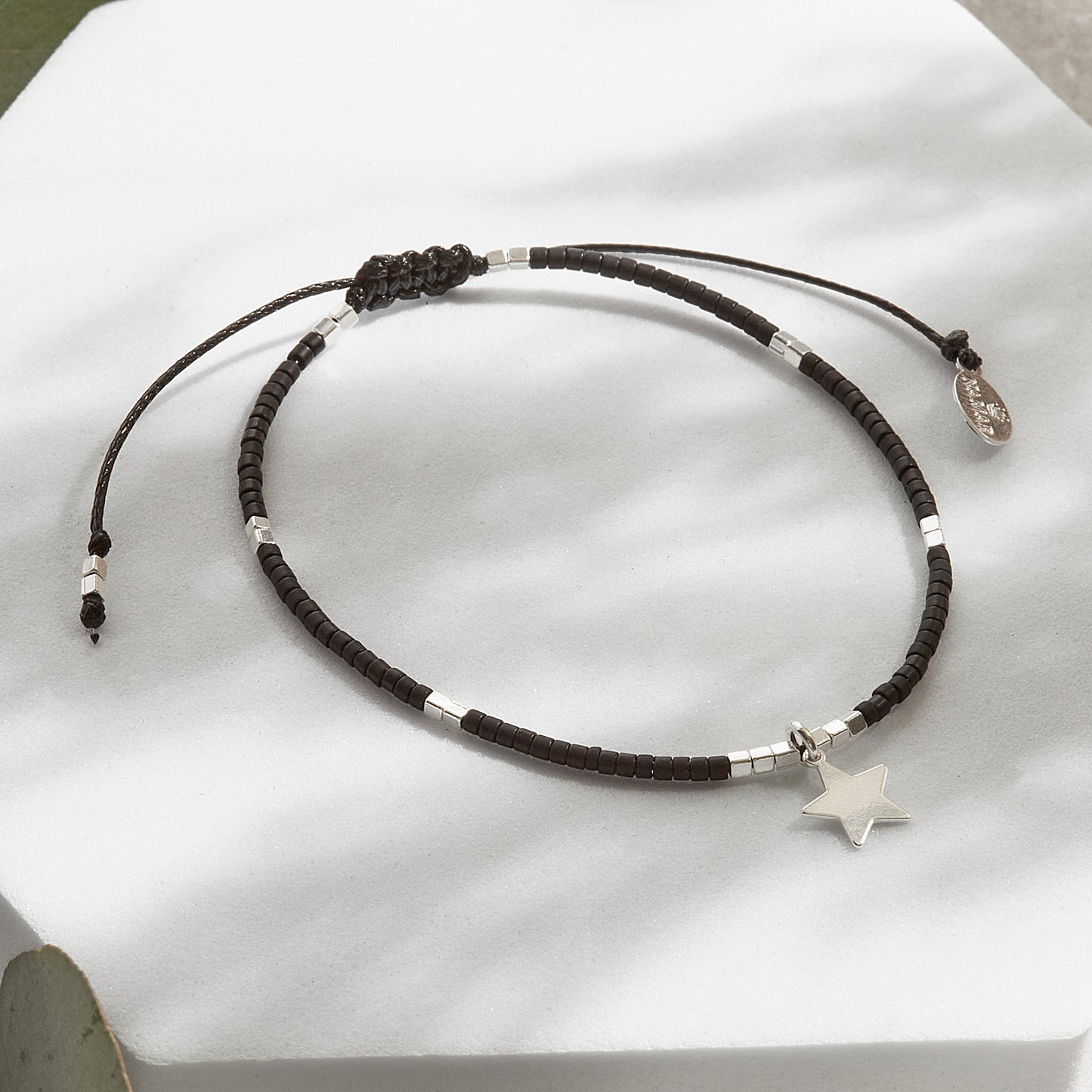 PULSERA NEGRA AJUSTABLE DIJE A ELECCIÓN