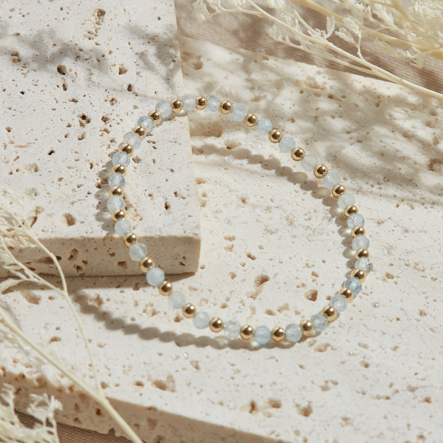 PULSERA IBIZA — GOLDFILLED Y PIEDRAS SEMIPRECIOSAS