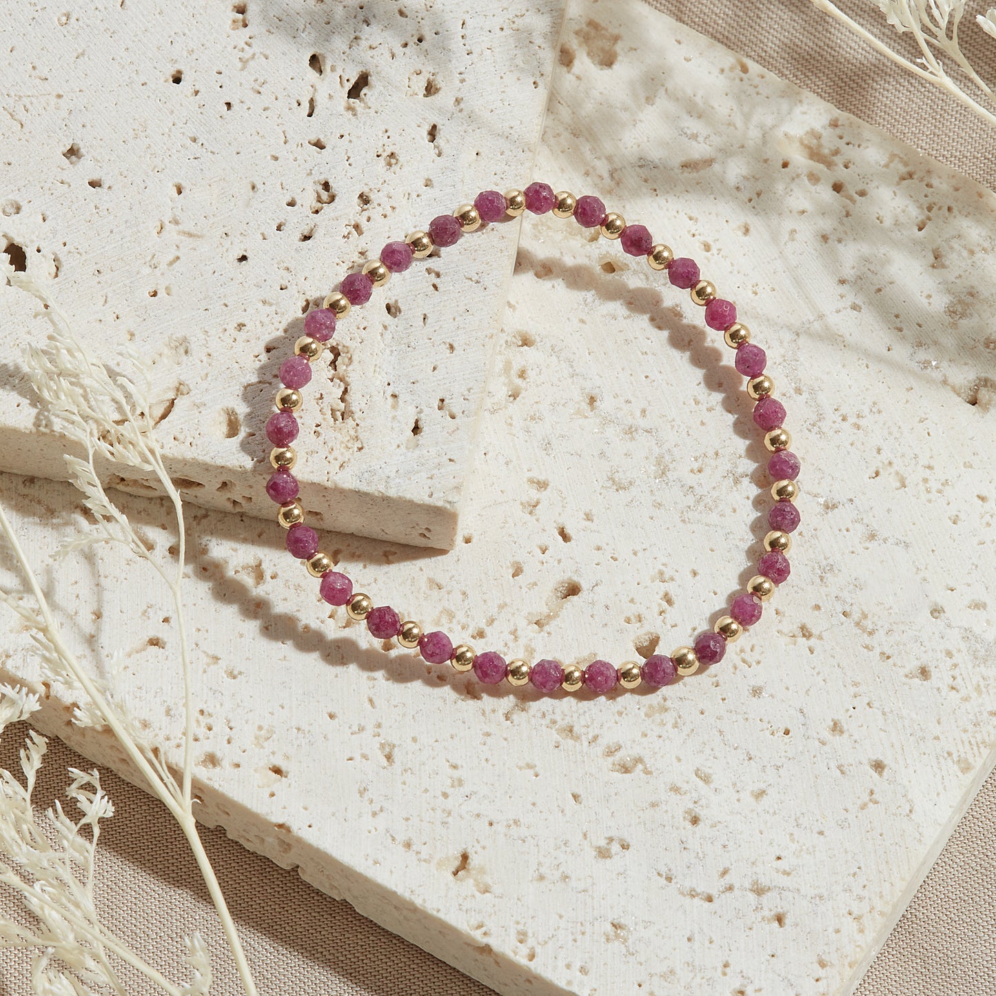 PULSERA IBIZA — GOLDFILLED Y PIEDRAS SEMIPRECIOSAS