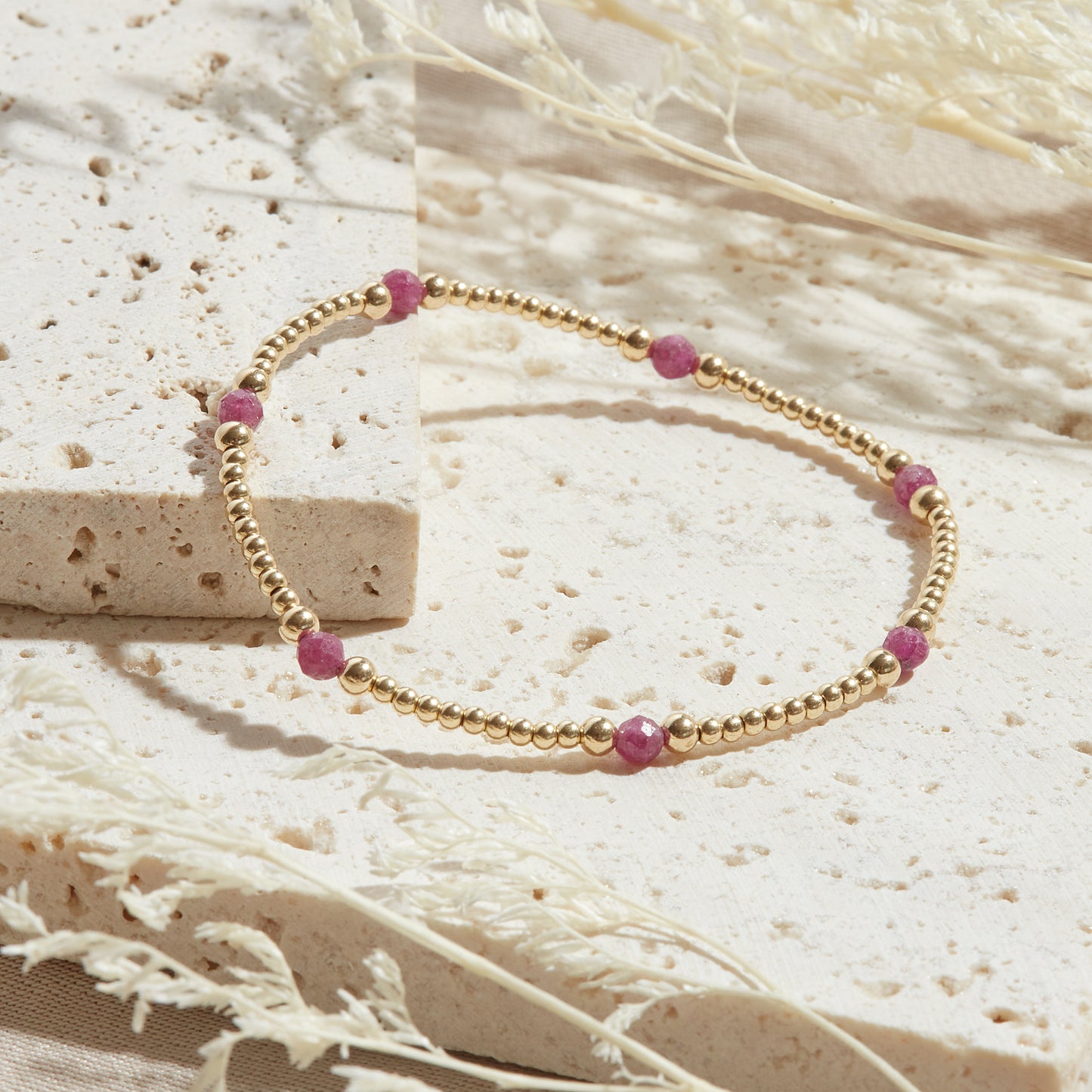 PULSERA MALDIVAS — GOLDFILLED Y PIEDRAS SEMIPRECIOSAS