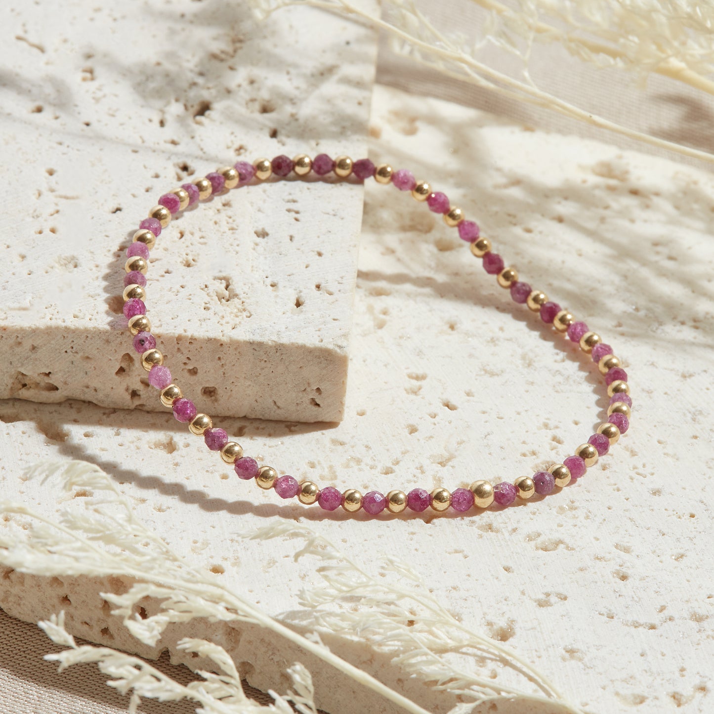 PULSERA IBIZA — GOLDFILLED Y PIEDRAS SEMIPRECIOSAS