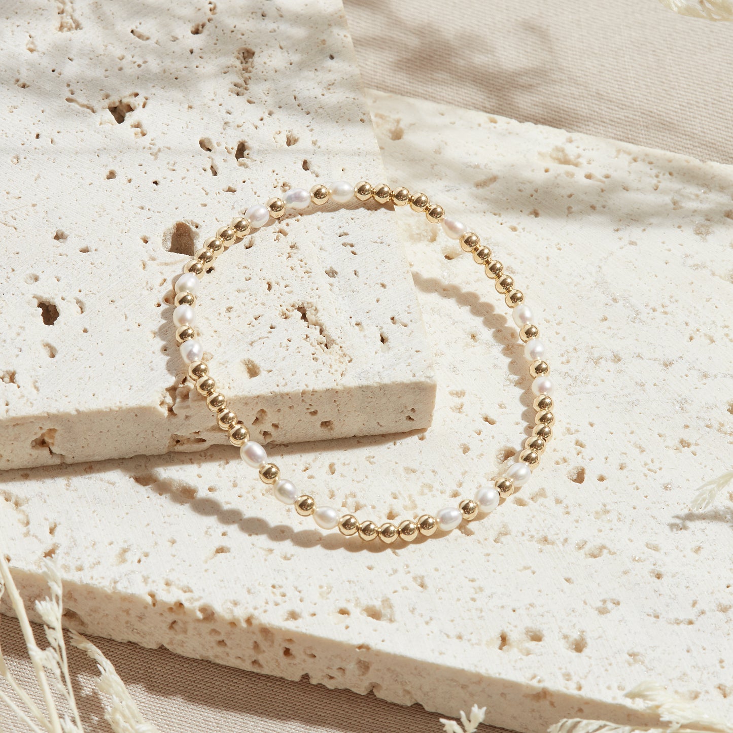 PULSERA BALI — GOLDFILLED Y PIEDRAS SEMIPRECIOSAS