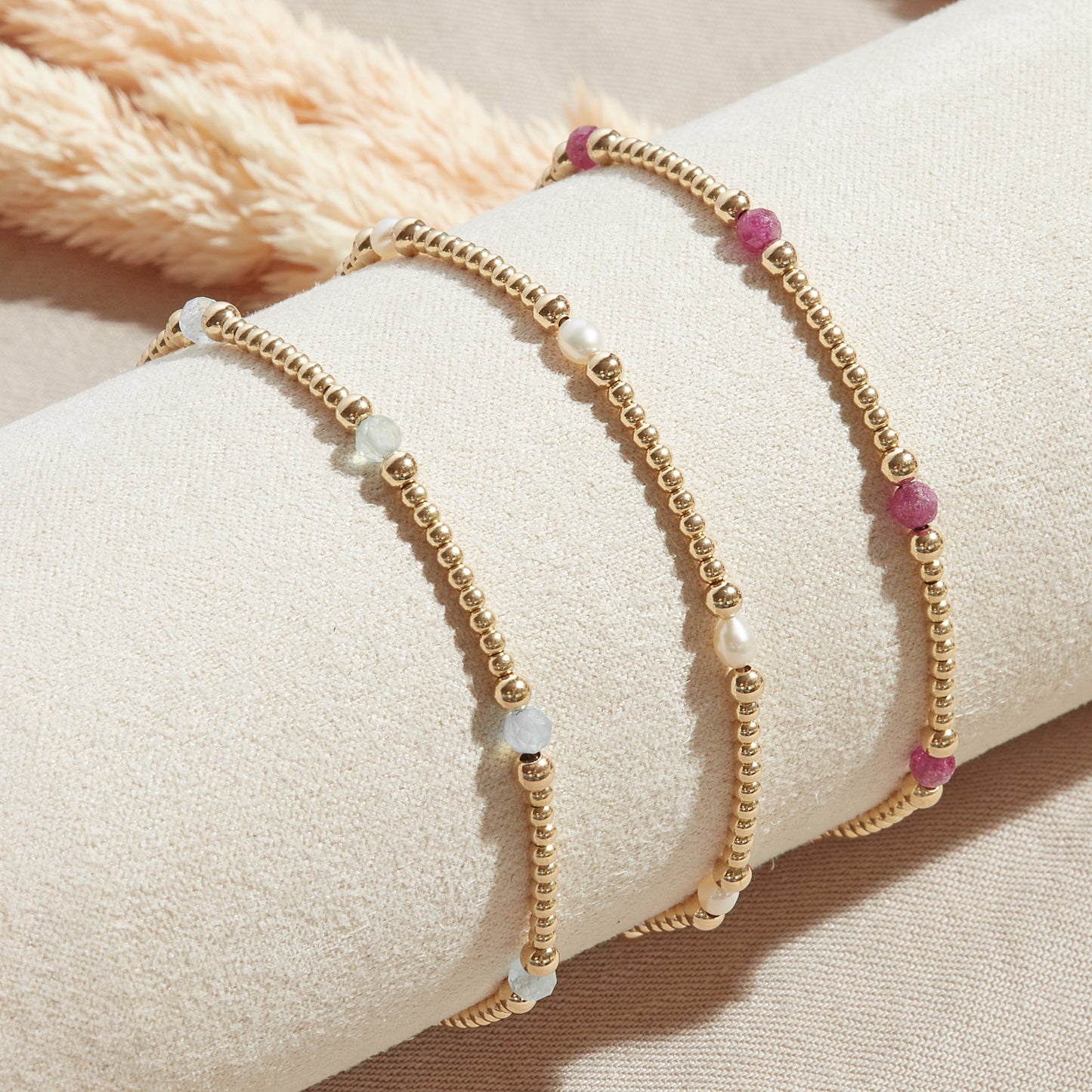 PULSERA MALDIVAS — GOLDFILLED Y PIEDRAS SEMIPRECIOSAS