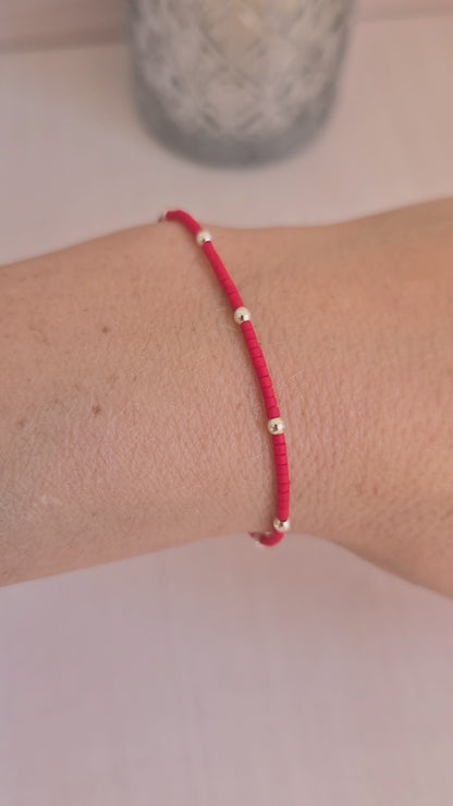 PULSERA ROJA AJUSTABLE SIETE