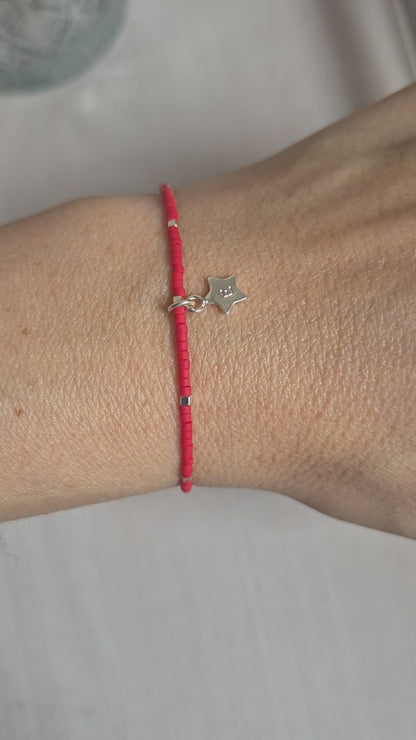 PULSERA ROJA ELASTICADA PLATA INICIAL ESTRELLA