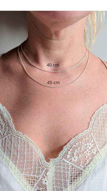 COLLAR CALCEDONIA FUCSIA (CADENA A ELECCIÓN)