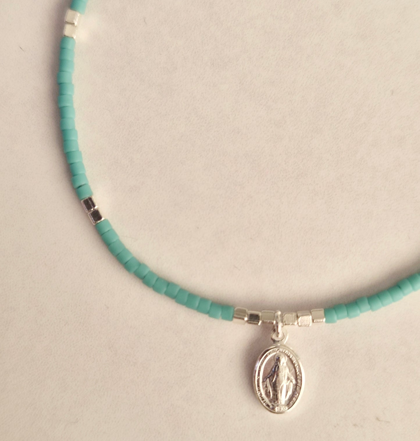 PULSERA TURQUESA AJUSTABLE VÍRGEN DE LOS RAYOS