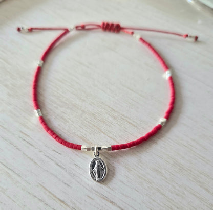 PULSERA ROJA AJUSTABLE VIRGEN DE LOS RAYOS