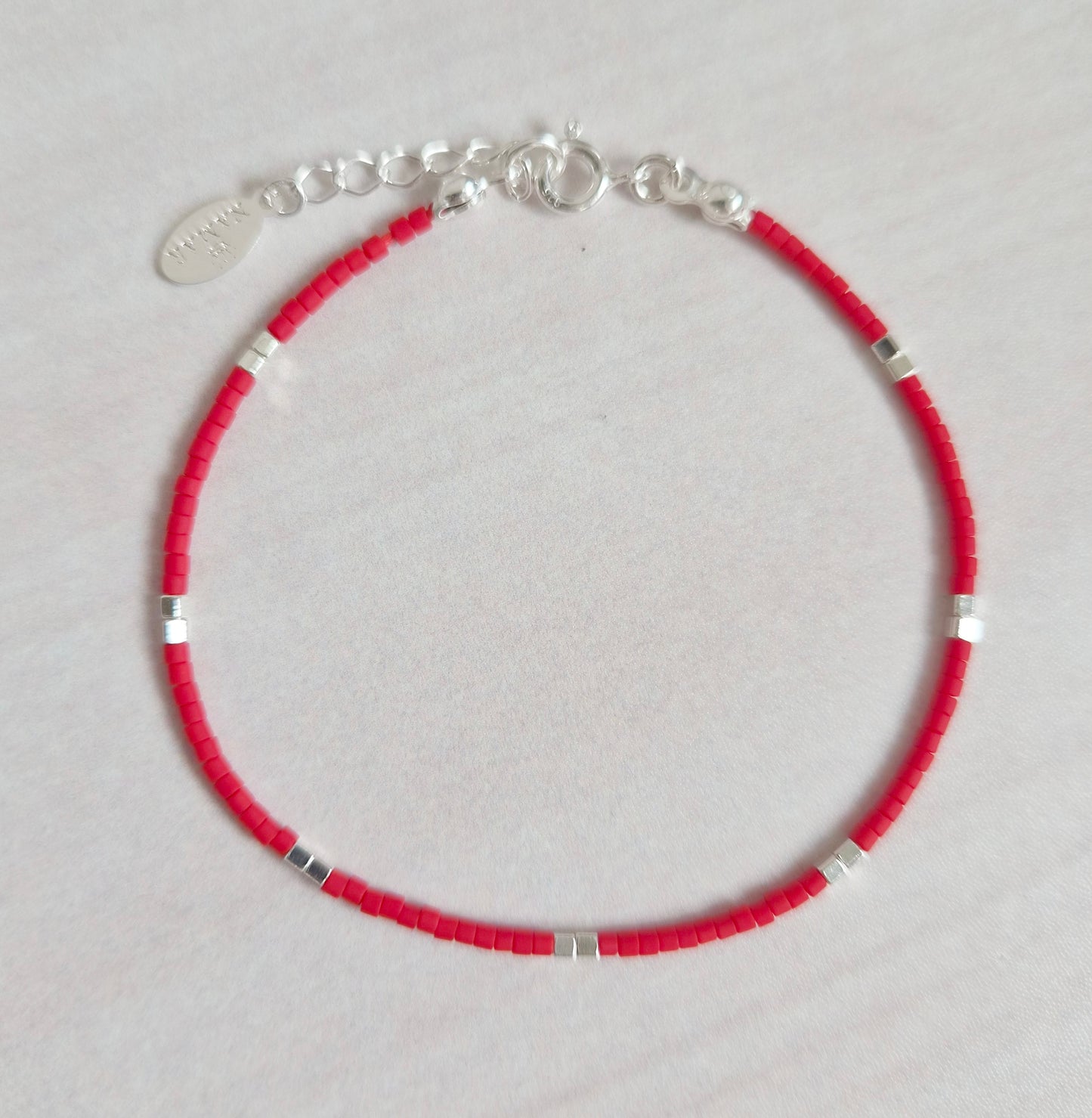 PULSERA ROJA PLATA BROCHE