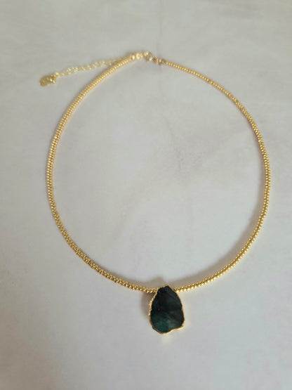 COLLAR INDIA RAIZ ESMERALDA