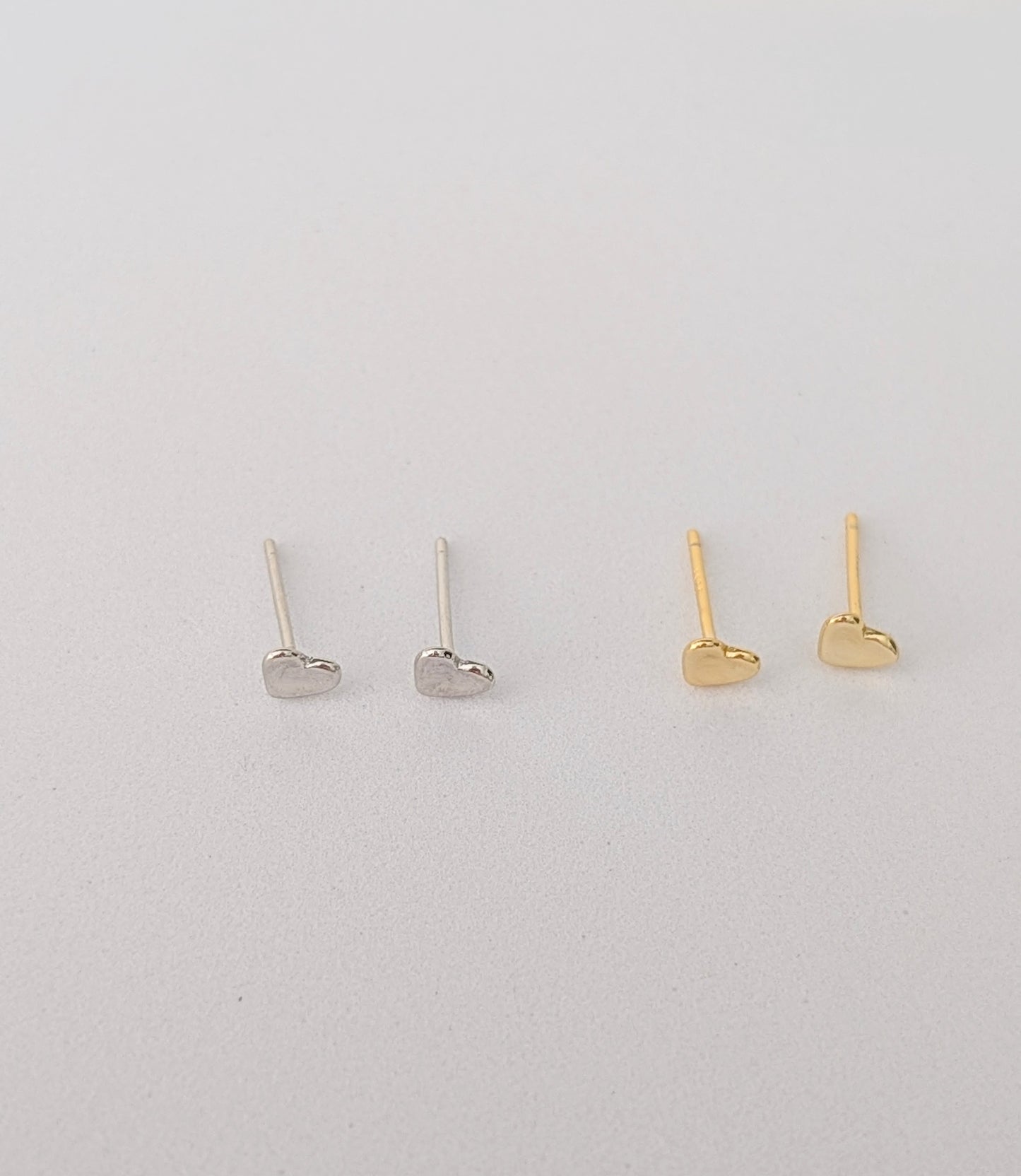 AROS MINI CORAZÓN MARTILLADO